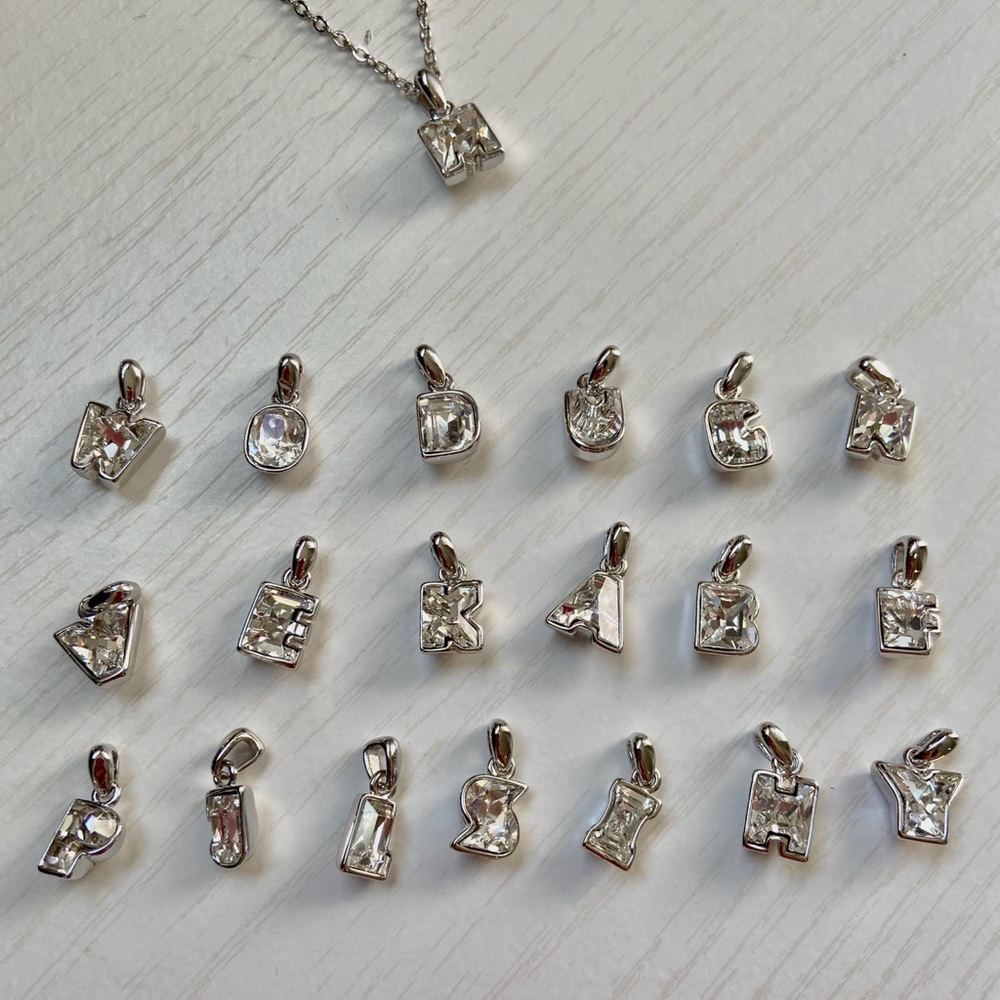 Personalize Swarovski alphabet pendant necklace - Picture 8 of 11